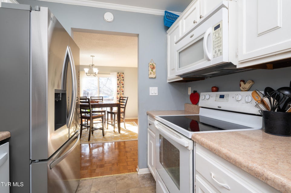 Photo #11: 540 Fleetwood Court