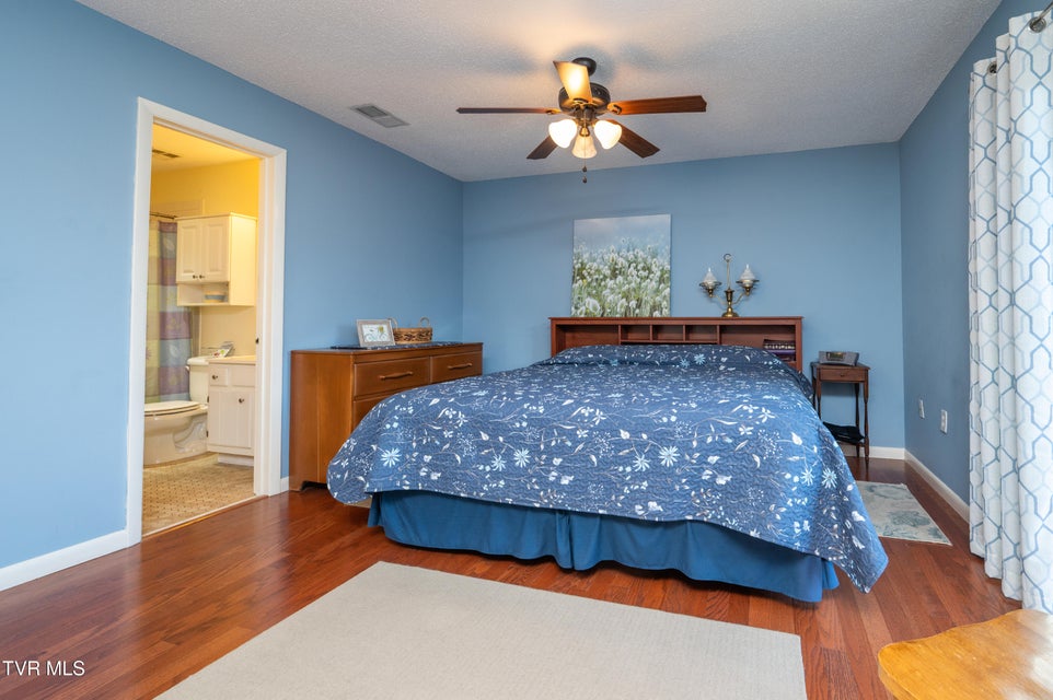 Photo #15: 540 Fleetwood Court