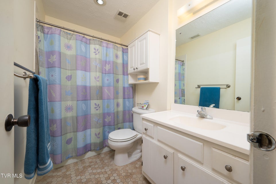 Photo #19: 540 Fleetwood Court