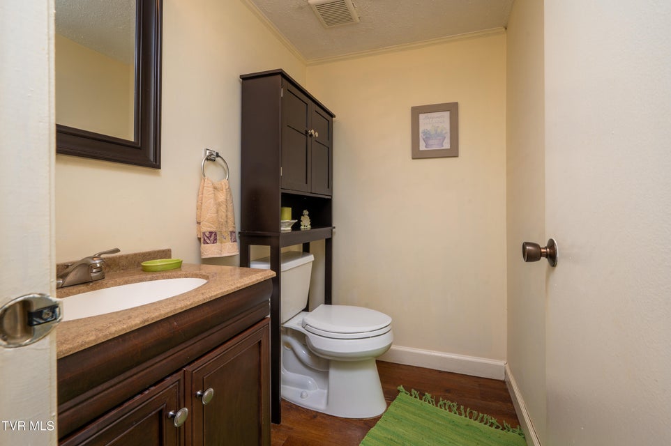 Photo #30: 540 Fleetwood Court