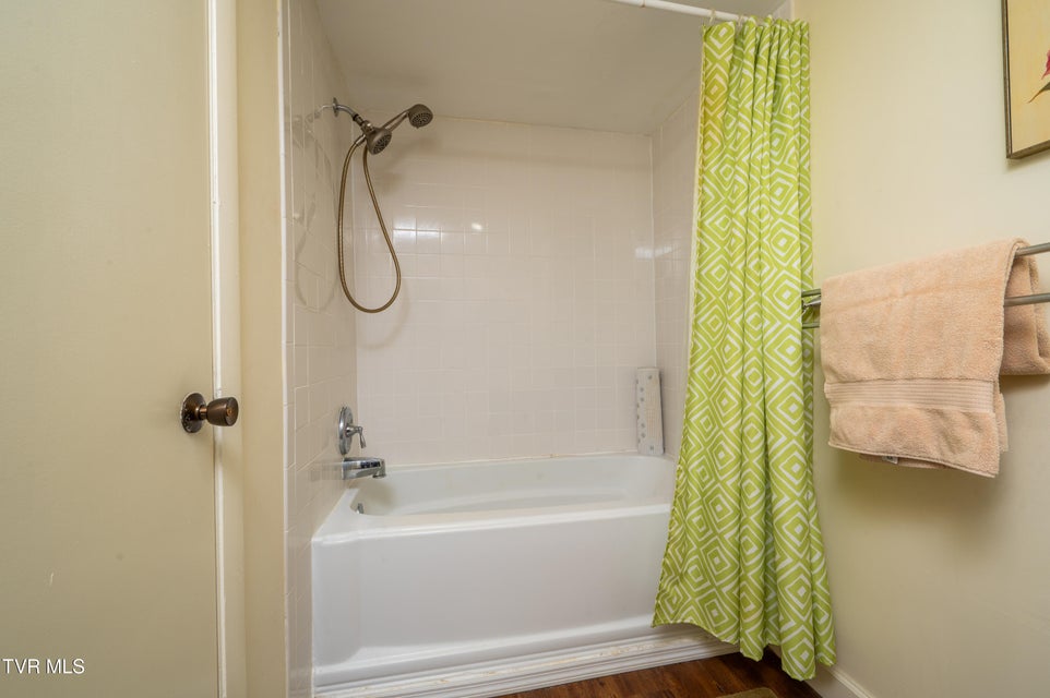 Photo #32: 540 Fleetwood Court