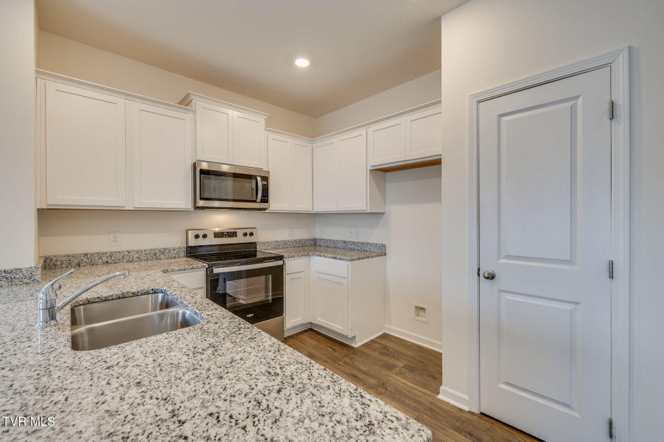 Photo #5: 22 Moon Rock Court