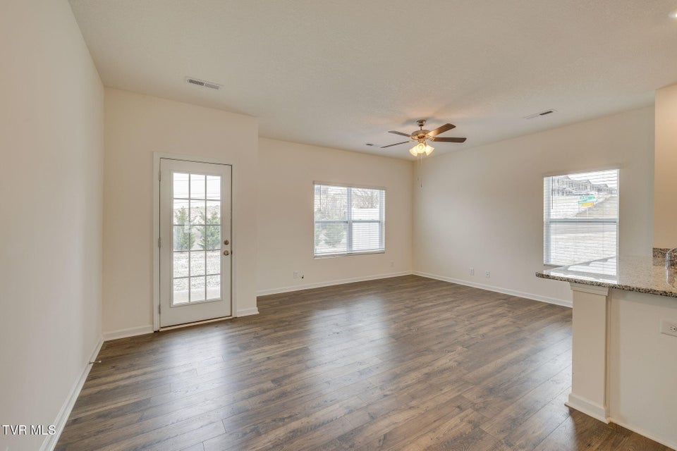 Photo #6: 22 Moon Rock Court