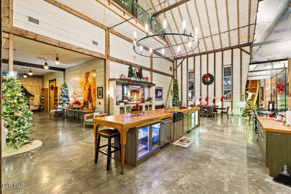 Photo #16: 2752 Knob Creek Road