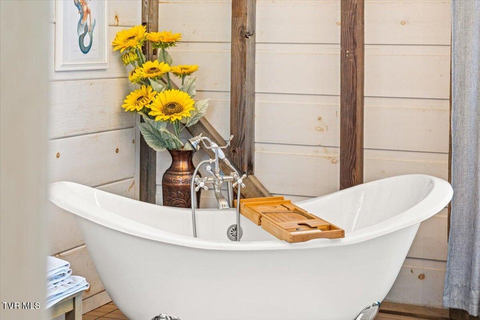 Photo #60: 2752 Knob Creek Road