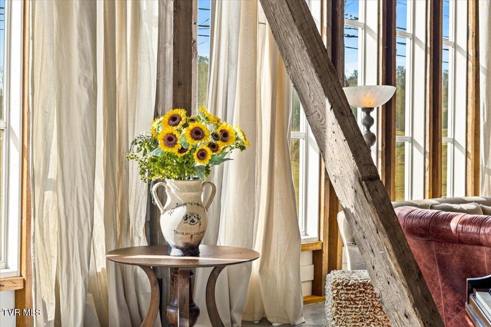 Photo #34: 2752 Knob Creek Road