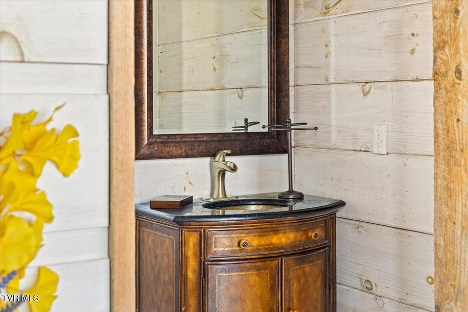 Photo #49: 2752 Knob Creek Road