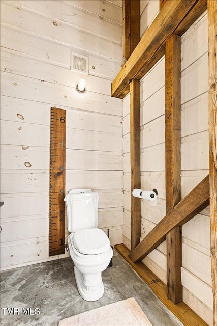 Photo #96: 2752 Knob Creek Road