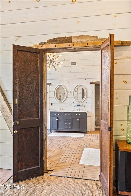 Photo #59: 2752 Knob Creek Road