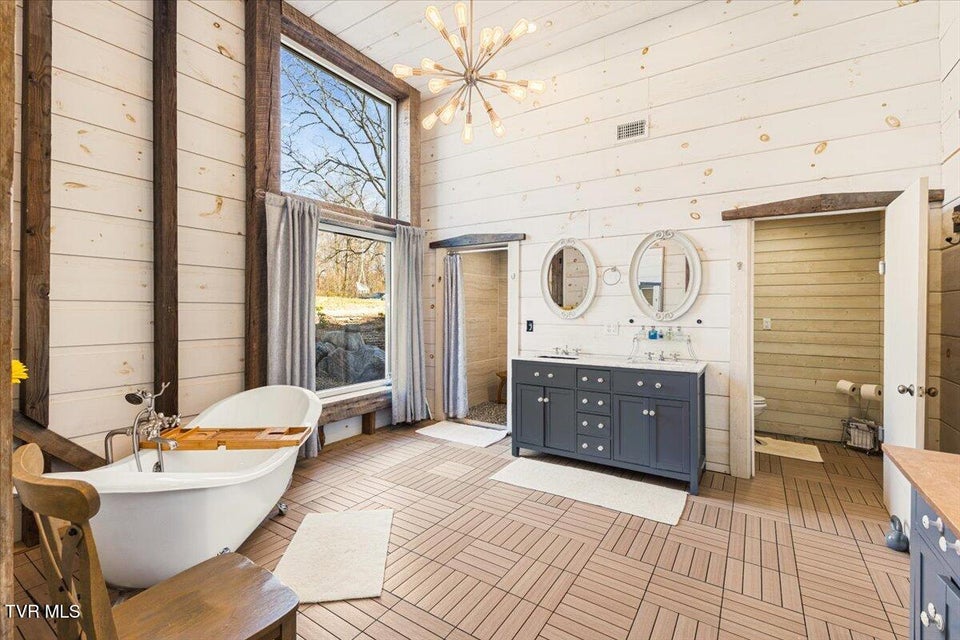 Photo #58: 2752 Knob Creek Road