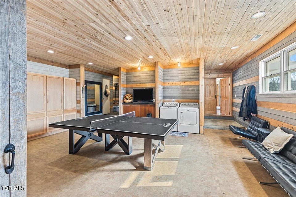 Photo #90: 2752 Knob Creek Road