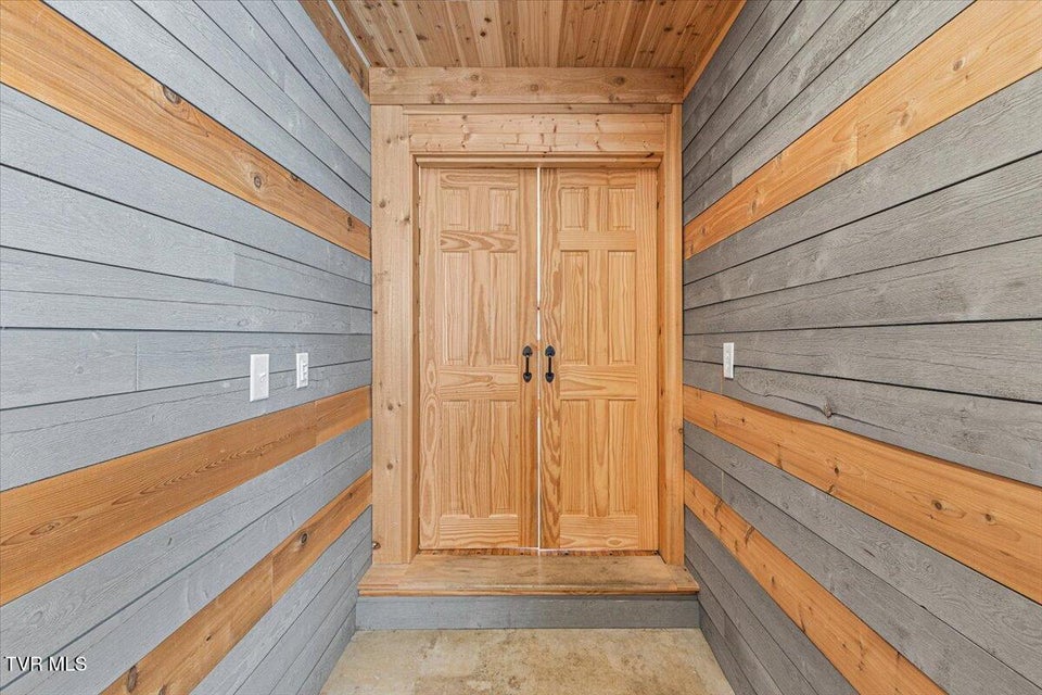 Photo #97: 2752 Knob Creek Road