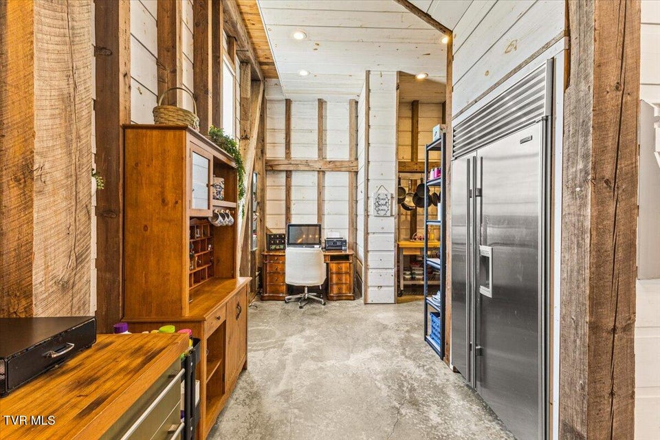 Photo #9: 2752 Knob Creek Road