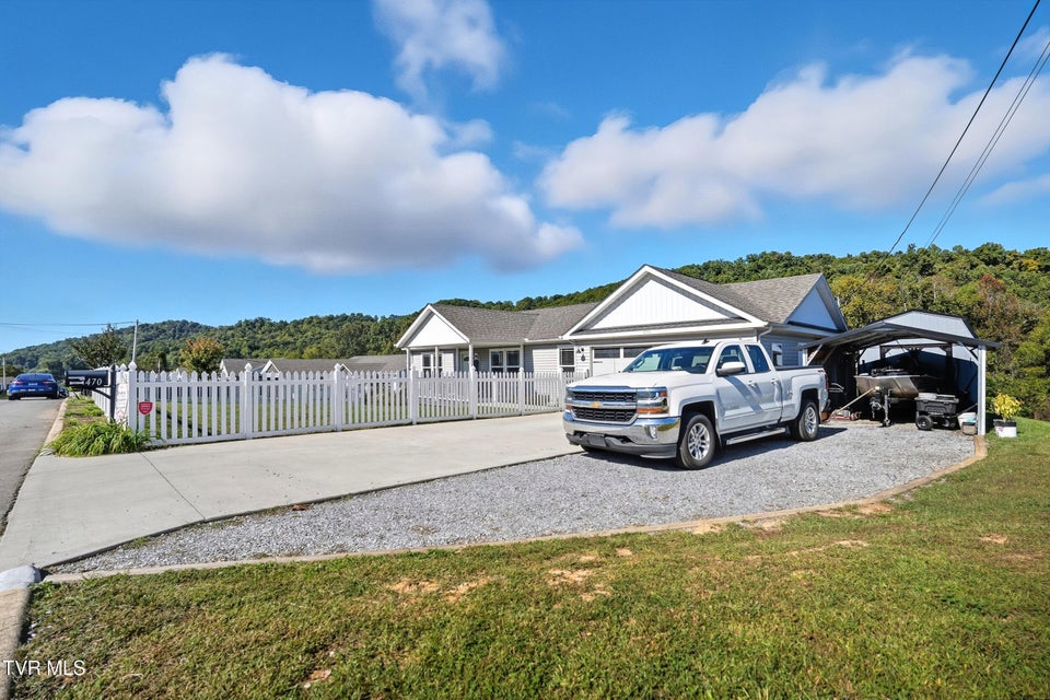 Photo #5: 470 Roaming Drive