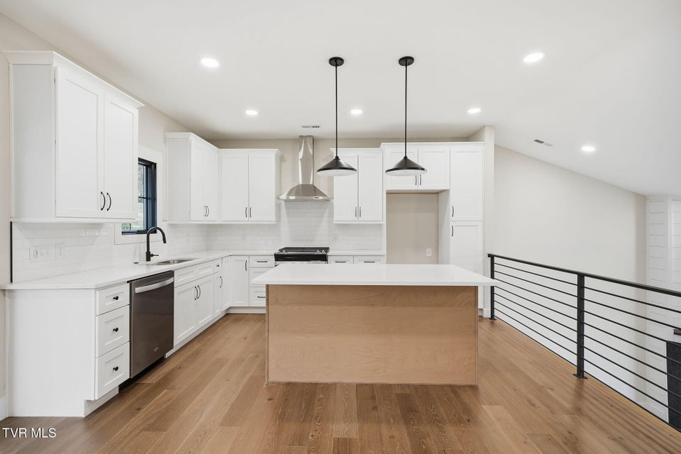 Photo #11: 287 Winston Place