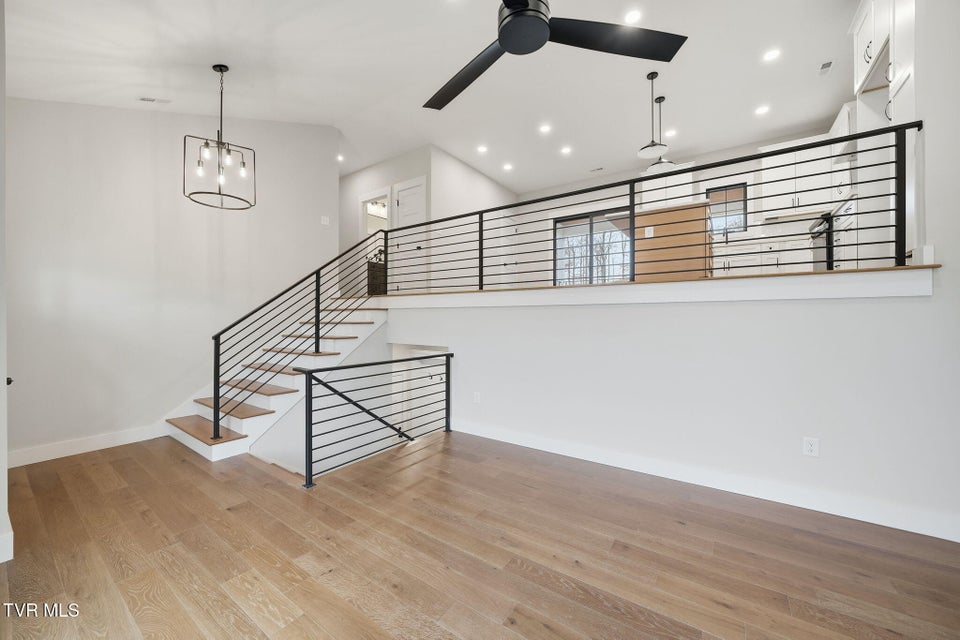 Photo #8: 287 Winston Place