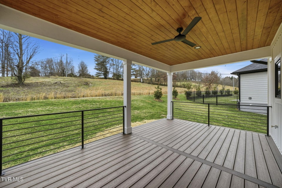 Photo #31: 287 Winston Place