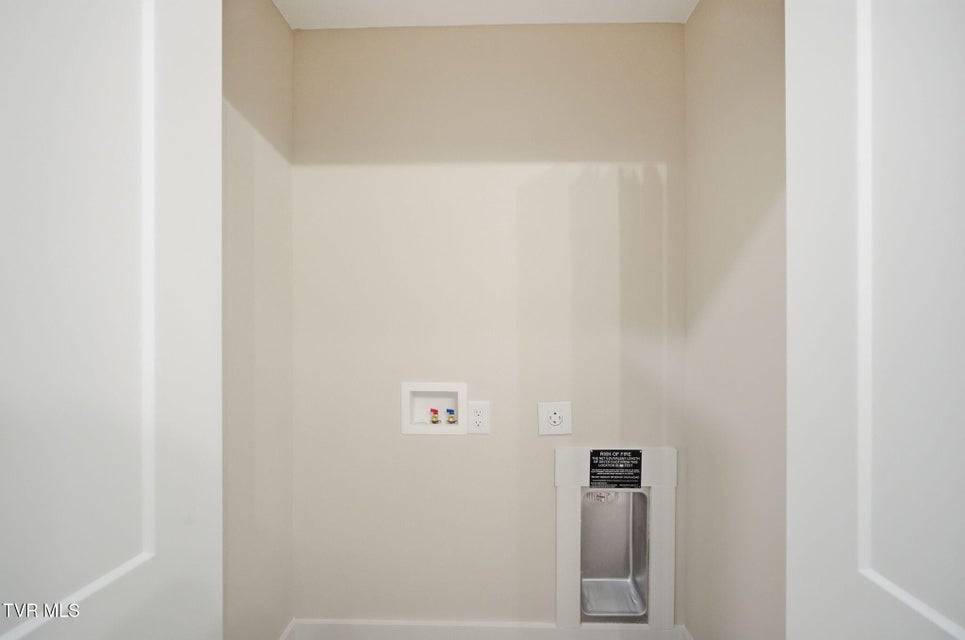 Photo #29: 287 Winston Place