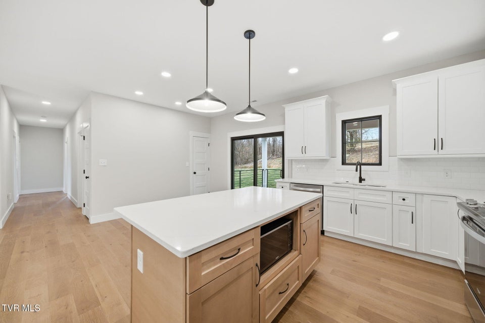 Photo #12: 287 Winston Place