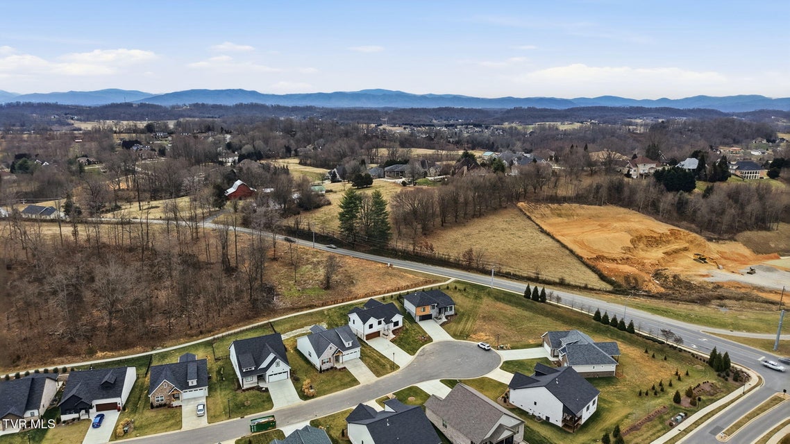 Photo #37: 287 Winston Place