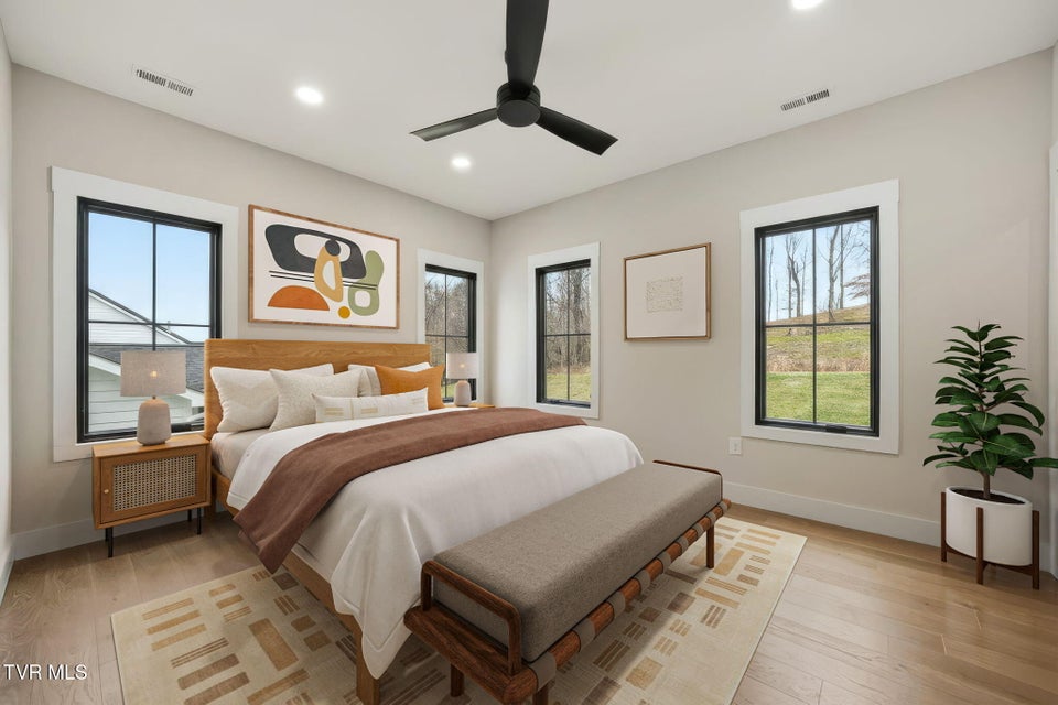 Photo #15: 287 Winston Place