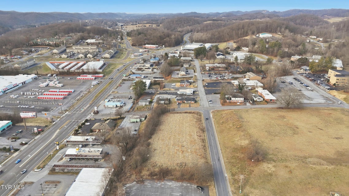 Photo #8: 70 Midway Street