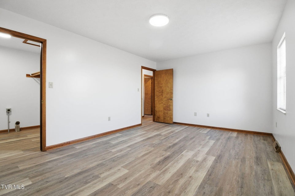 Photo #23: 1530 Easterly Road