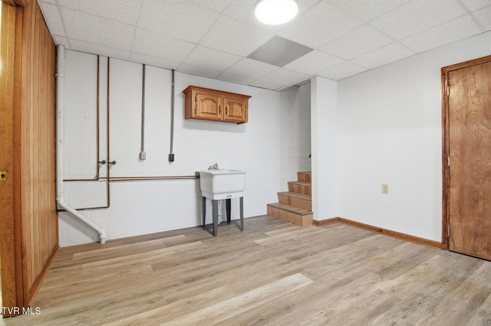 Photo #27: 1530 Easterly Road