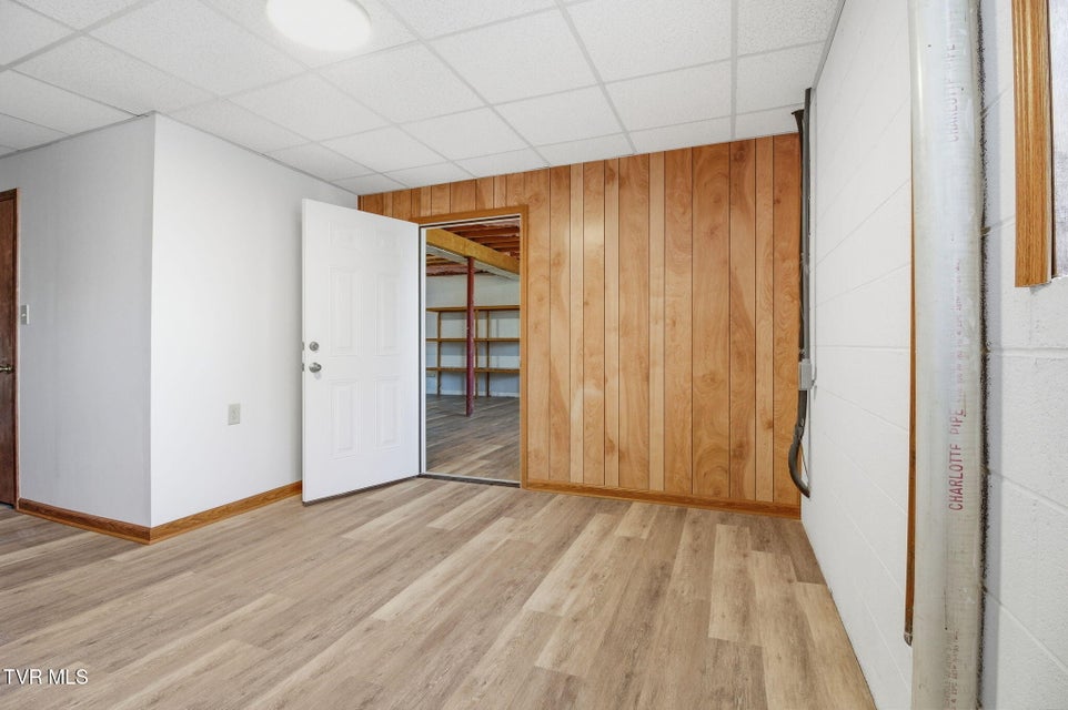 Photo #34: 1530 Easterly Road