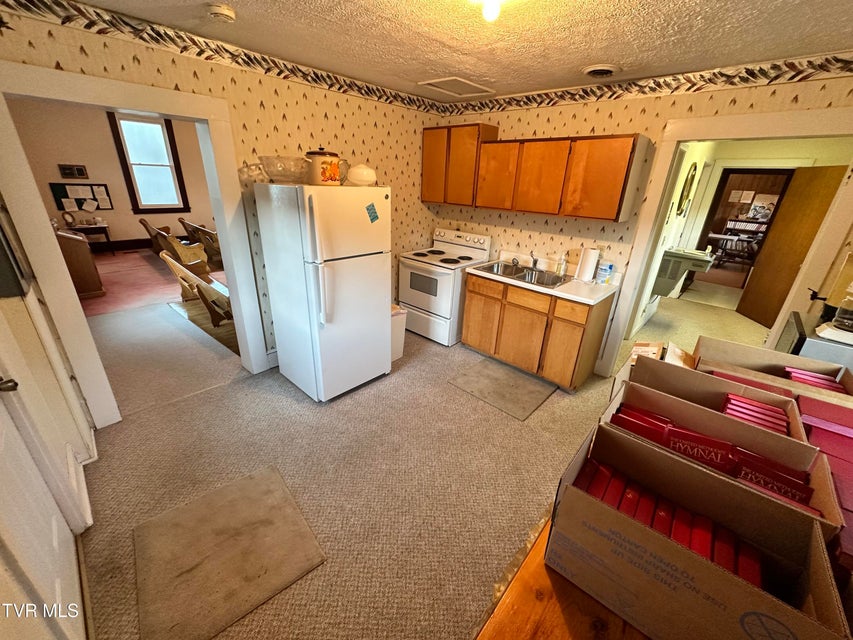 Photo #12: 2531 Mendota Road