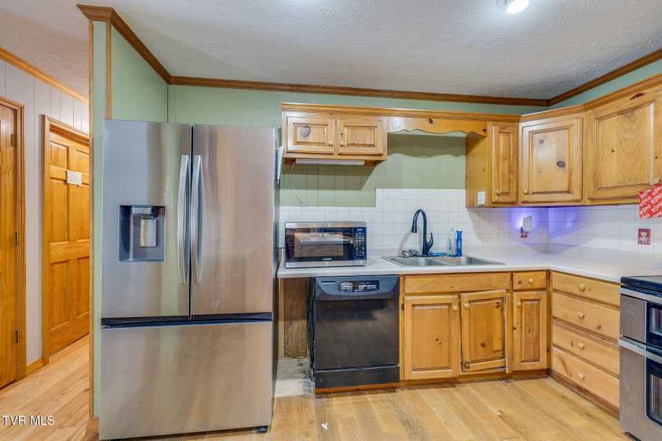 Photo #11: 20483 Hoot Owl Road