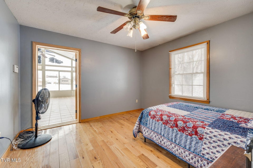 Photo #18: 20483 Hoot Owl Road