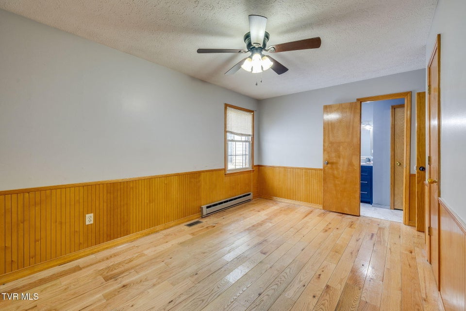 Photo #24: 20483 Hoot Owl Road