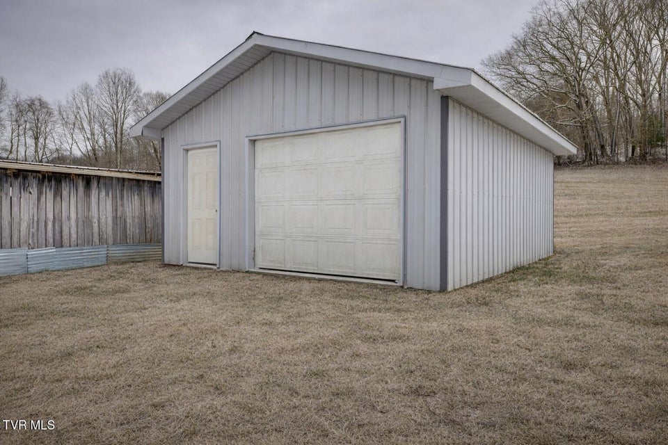 Photo #41: 20483 Hoot Owl Road