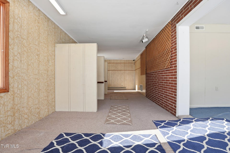 Photo #8: 528 Main Street