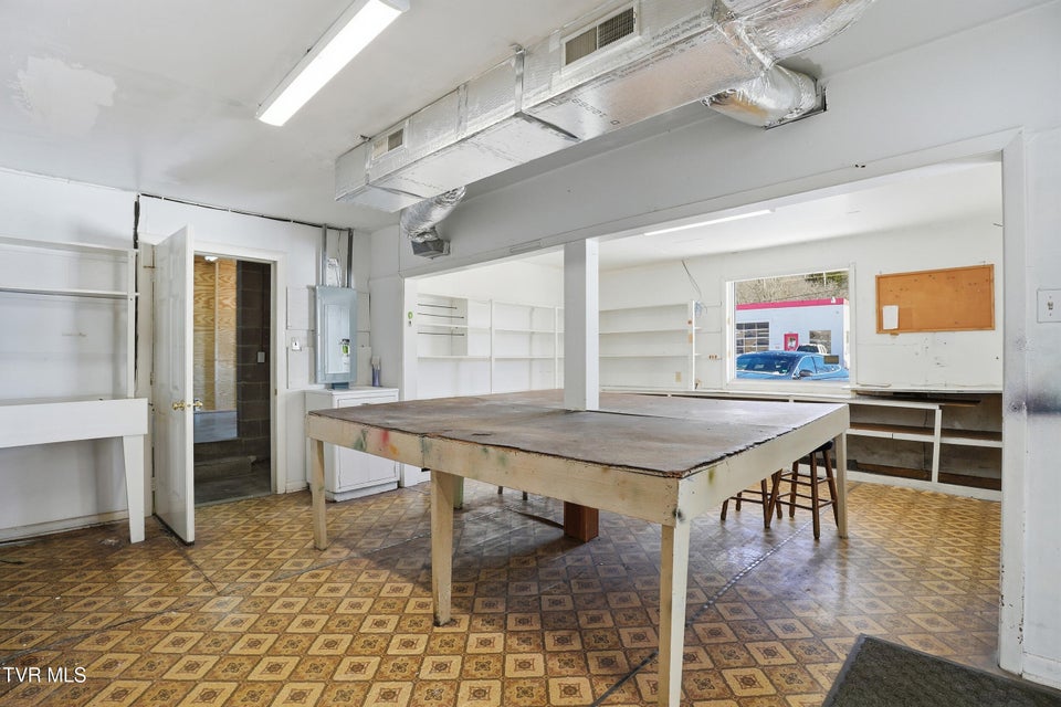 Photo #10: 528 Main Street