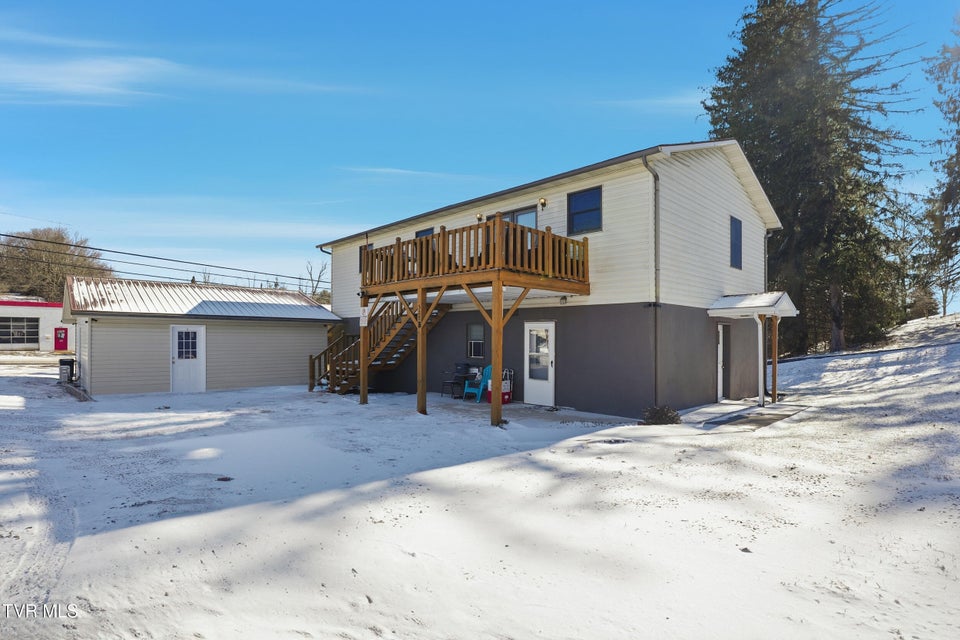 Photo #2: 528 Main Street