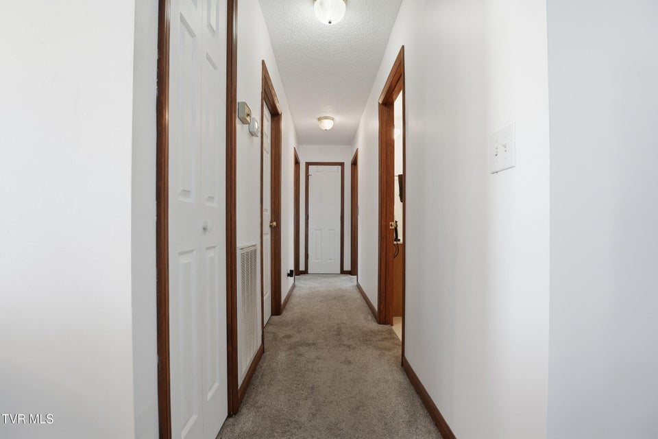 Photo #40: 528 Main Street