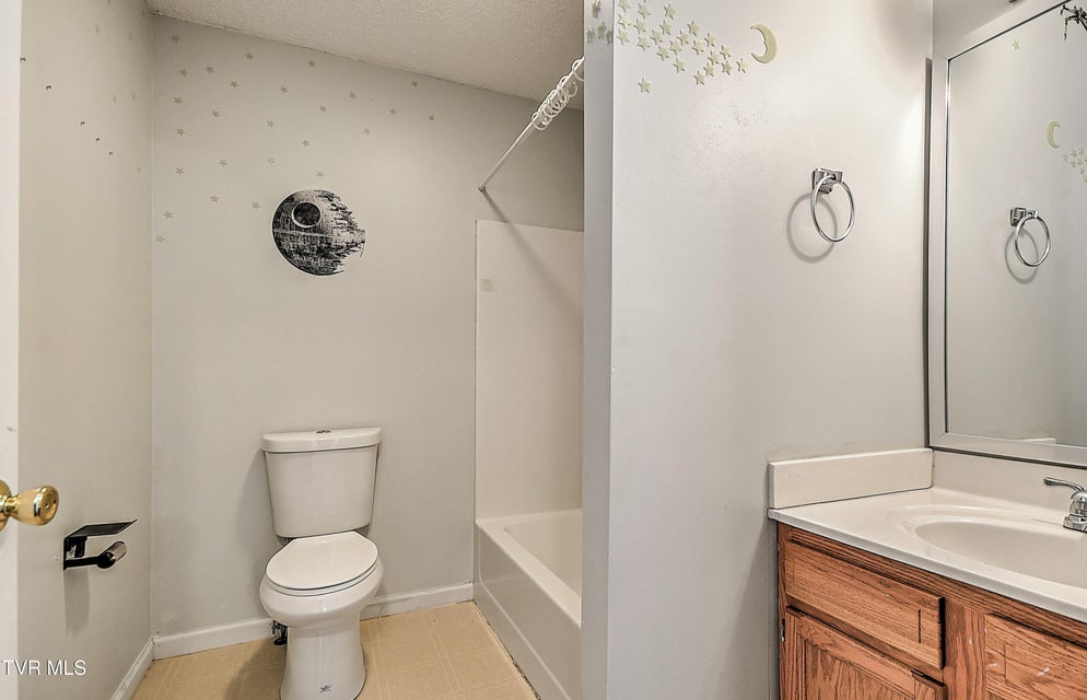 Photo #18: 104 Saint James Place