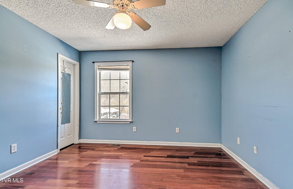 Photo #23: 104 Saint James Place