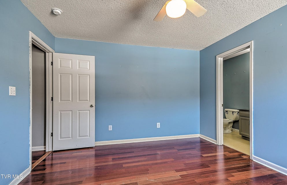 Photo #24: 104 Saint James Place