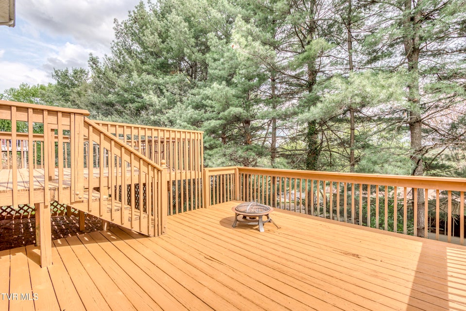 Photo #7: 226 High Oak Drive