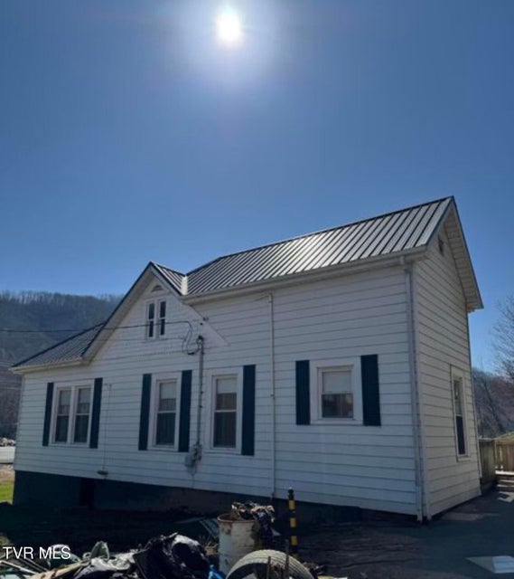 Photo #5: 3926 Highway 81 