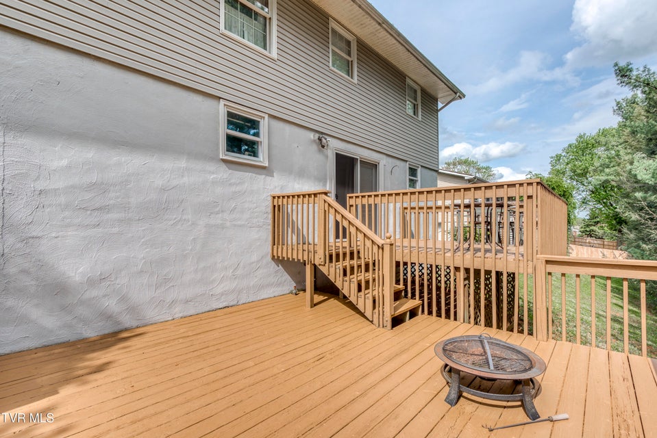 Photo #8: 226 High Oak Drive