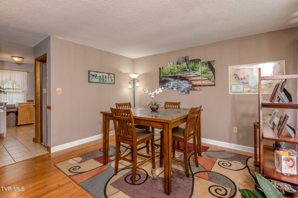 Photo #10: 226 High Oak Drive