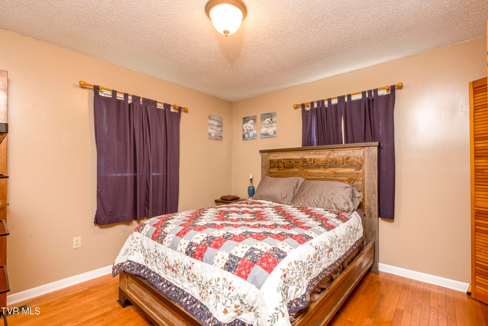 Photo #14: 226 High Oak Drive