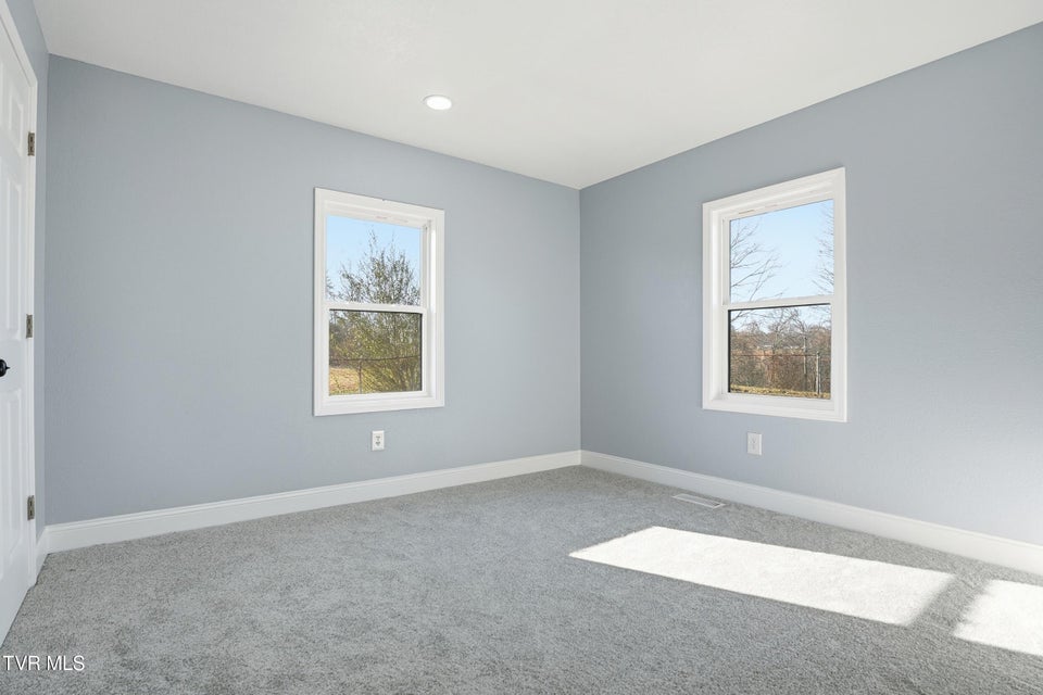 Photo #13: 1040 Tipton Avenue