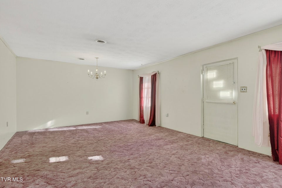 Photo #6: 228 Sioux Road