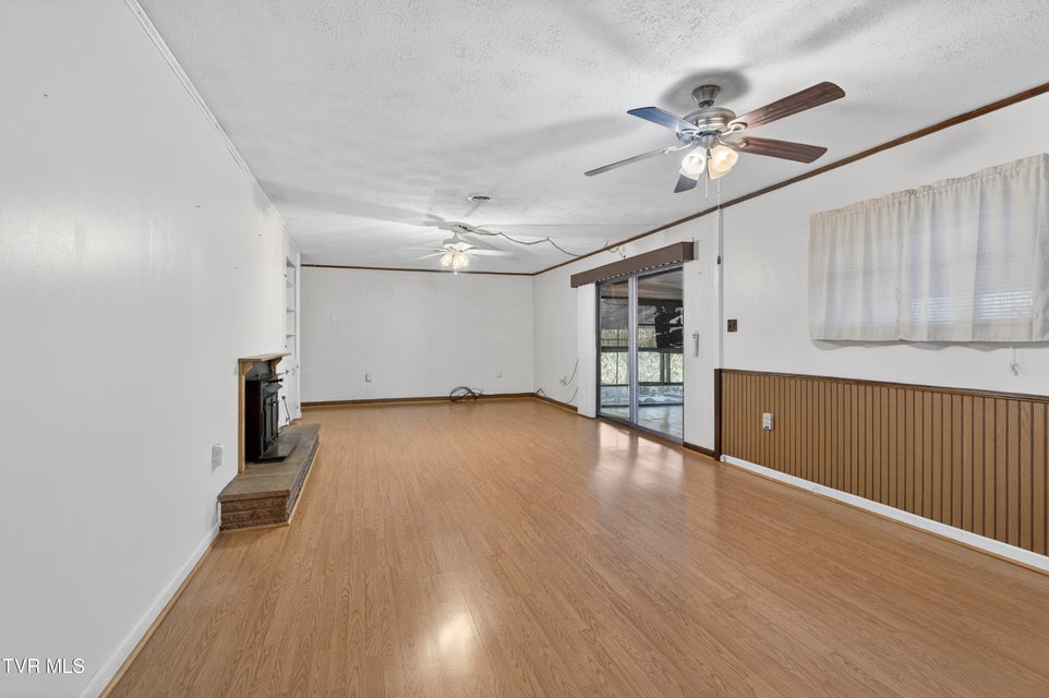 Photo #14: 228 Sioux Road