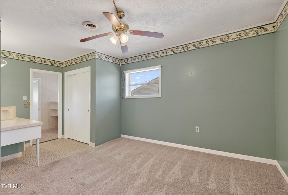 Photo #19: 228 Sioux Road